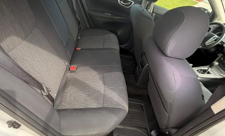 
								Nissan Sentra full									