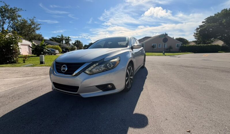 
								Nissan Altima full									