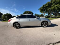 
										Nissan Altima full									